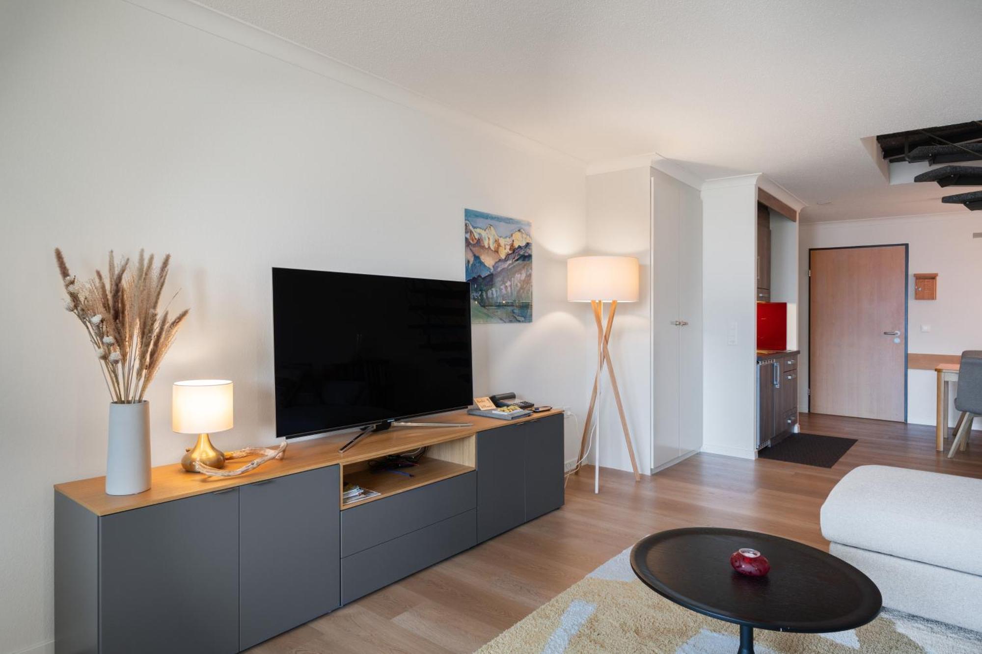 Wohnung Edelweiss Direkt In 4 Sterne Hotel Beatenberg Ngoại thất bức ảnh