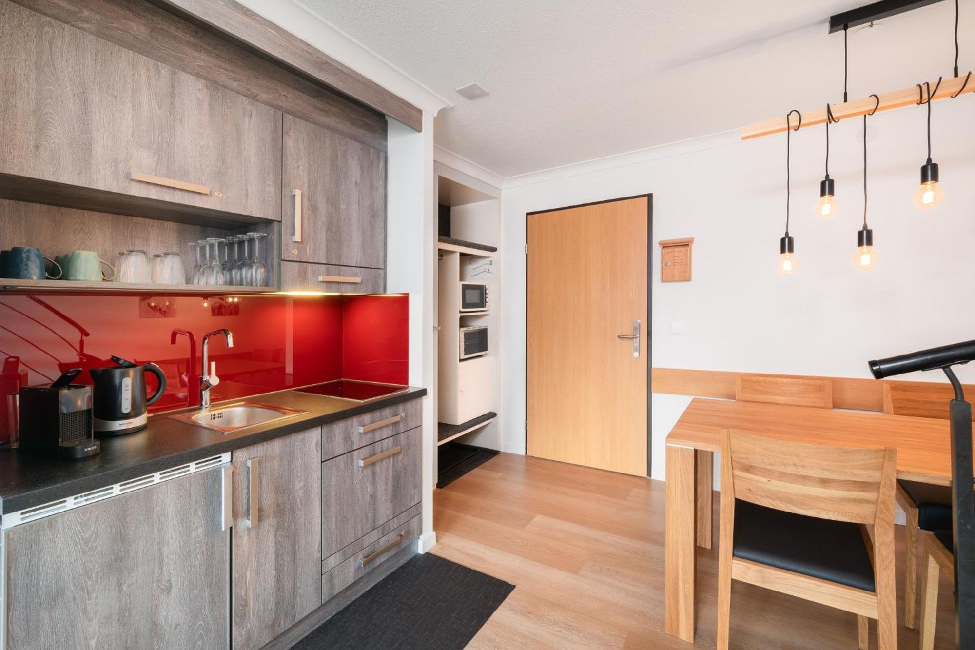 Wohnung Edelweiss Direkt In 4 Sterne Hotel Beatenberg Ngoại thất bức ảnh